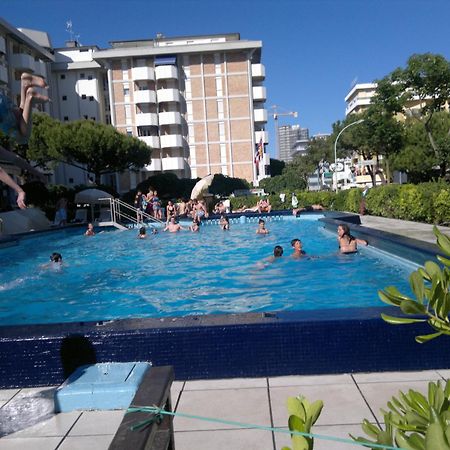 Hotel Amalfi Lido di Jesolo Exterior photo